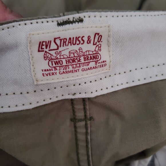 Levi's Two Horse Brand Cargo Shorts Mens 42 Retro Military Outdoor Utility Work - Picture 3 of 13